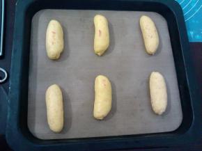 排入烤盘，发酵至2倍大.