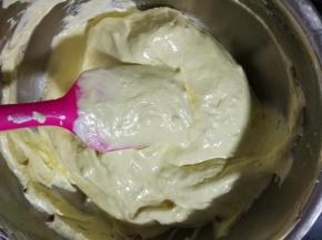 翻拌成光滑面糊