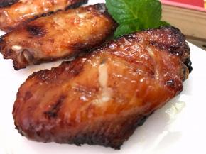 6、美味诱人的鸡翅出炉。