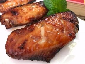 6、美味诱人的鸡翅出炉。