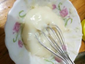 再放入微波炉，一分钟，重复取出，搅拌，4次