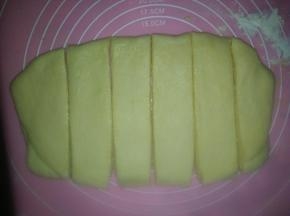 用利刀均分成6-8份；