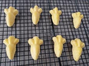 出炉后放烤架上晾凉