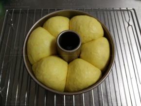 放温暖处发酵至两倍大。