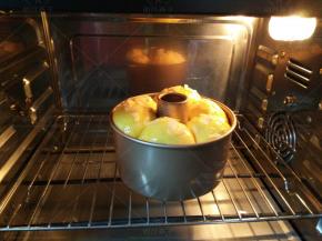 烤箱预热，150度，烤35分钟。