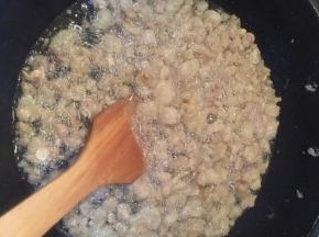 肉开始缩小，油份开始变多