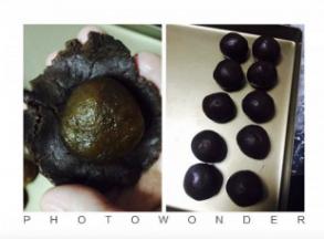 巧克力面团稍微按扁，用虎口慢慢往上推，包好。