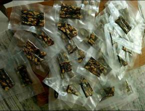 真空包装有助于长时间保存。