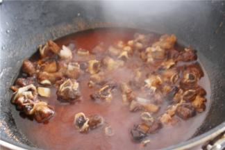 大火煮开之后转小火收汁