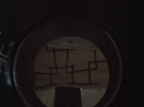 电饭锅内加油，我喜欢脆土司， 所以 ，油加得多，个人喜好哈！少加些完全没有问题！