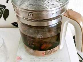 启动水果茶按键，冬瓜煮到透明就可以了。