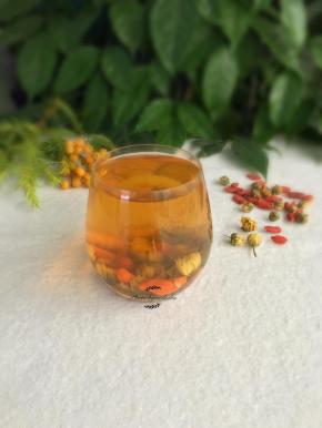 盛入杯中，即可饮用。