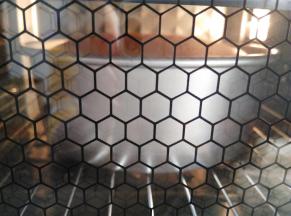 烤箱底层，上火120度，下火170度，60分钟，一定放底层，我当时脑抽，放了中层，结果有一点点塌陷