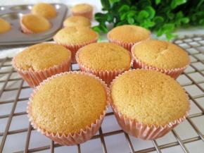 每一个小蛋糕都很饱满