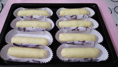 所有面团包好火腿肠放入烤箱发酵20-30分钟（具体看发酵情况定时间）