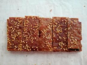 按照喜好切成合适大小，装罐保存