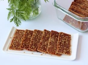 自己做的猪肉脯没有添加剂，尽量在3天之内吃完