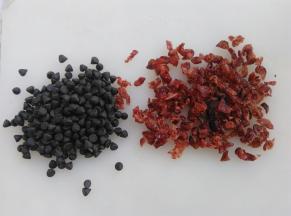 准备好耐烤巧克力，蔓越莓切碎