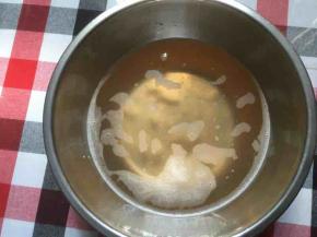 静置到泡沫减少至这状态