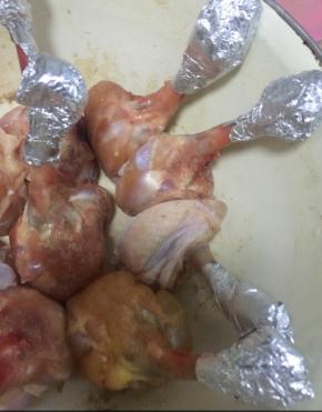 顶端用锡纸包住，避免烤焦