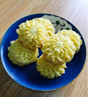 烤箱预热180度，用170度烤20分钟。