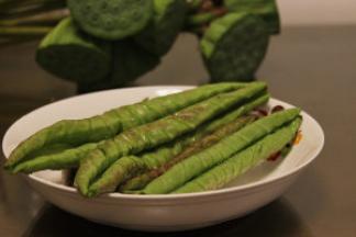 1、荷叶洗净备用