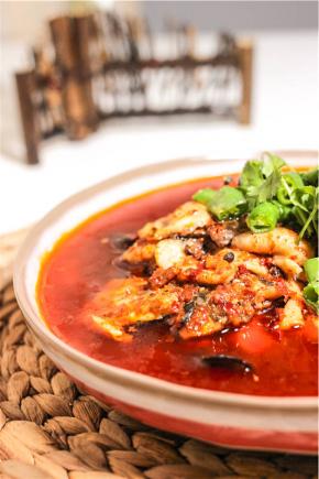 摆上少许香菜即可