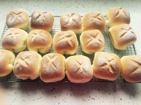 出炉后转移到晾网晾凉