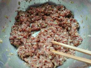 用筷子一个方向搅拌起劲