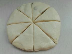 发酵好的面团，按压一下