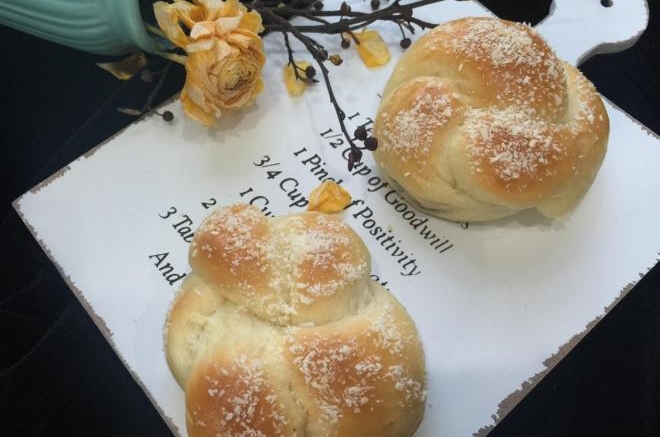 蔓越莓花环面包