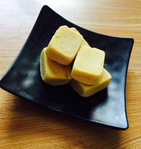 这个是带框做出来的，还是有框框约束做出来比较好看