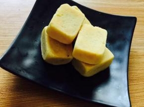 这个是带框做出来的，还是有框框约束做出来比较好看
