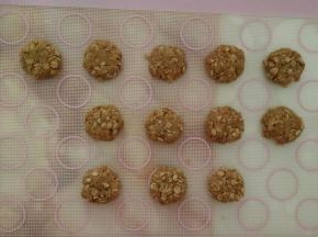 依次做完全部的饼干坯。