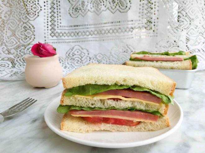 火腿芝士三明治