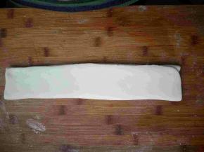 再把另外三分之一折下来