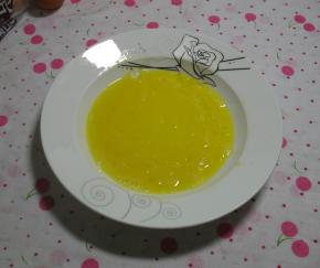 将一个鸡蛋打散