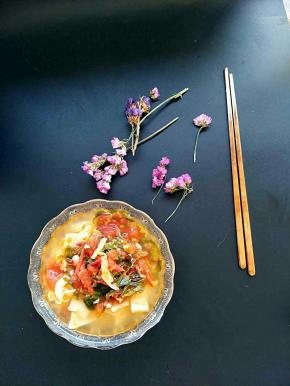 酸辣爽口消暑一碗面！