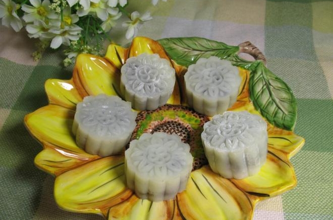 冰皮红豆沙月饼