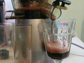 红苋菜用原汁机榨汁