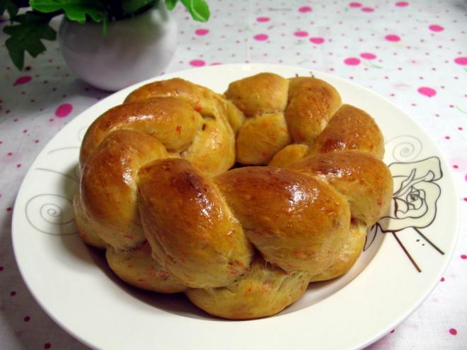 胡萝卜花环面包