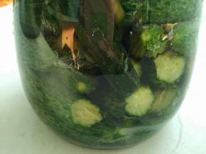 糖充分在容器的每个位置。