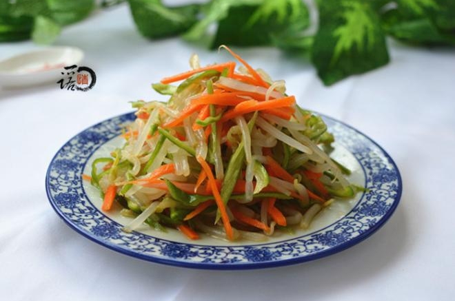 凉拌绿豆芽