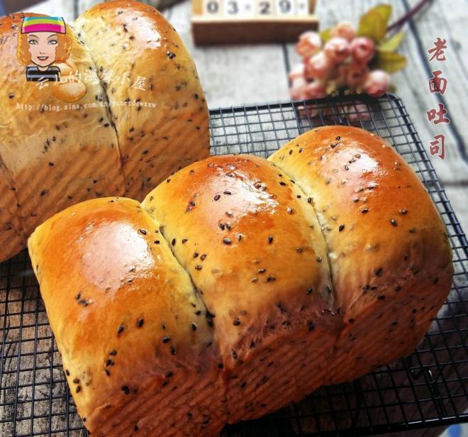 【老面黑芝麻吐司】：发过头的面团成就风味独特的吐司！