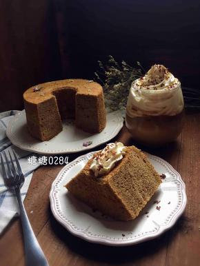 咖啡星冰乐，再配上一块咖啡戚风，下午茶棒棒哒！