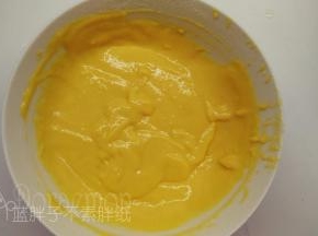 用手动打蛋器画“Z\