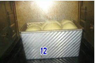 吐司模放入烤箱底层，180度，烤35至40分钟（见面团上色后加盖锡纸），烤好立即磕出面包，放烤网上晾凉后装袋。

温度及时间请根据自家烤箱情况来定，不要照搬原方哦。