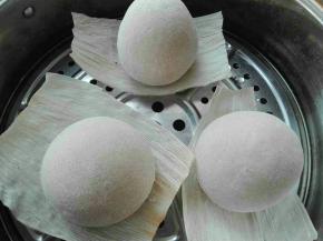 放入蒸锅中，醒发15分钟