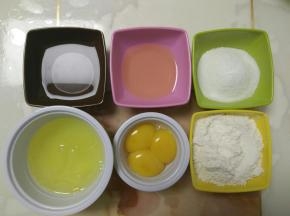 准备好所有食材。