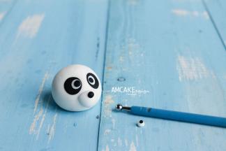 眼睛：用到打薄球的最小一号，搓圆，压扁，贴好。